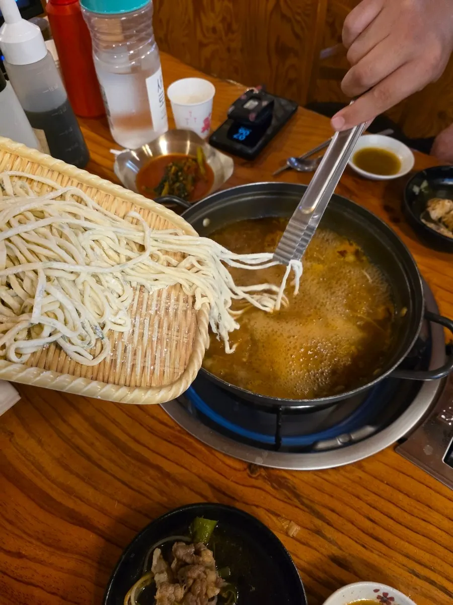 Spicy shabu-shabu broth infused with all the ingredients