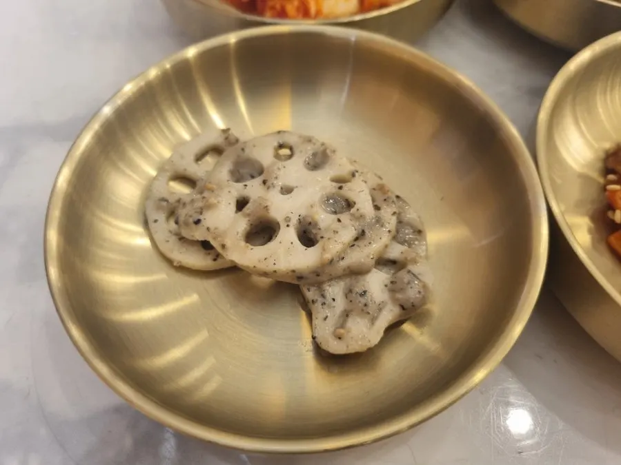 Mild, non-spicy side dish spread