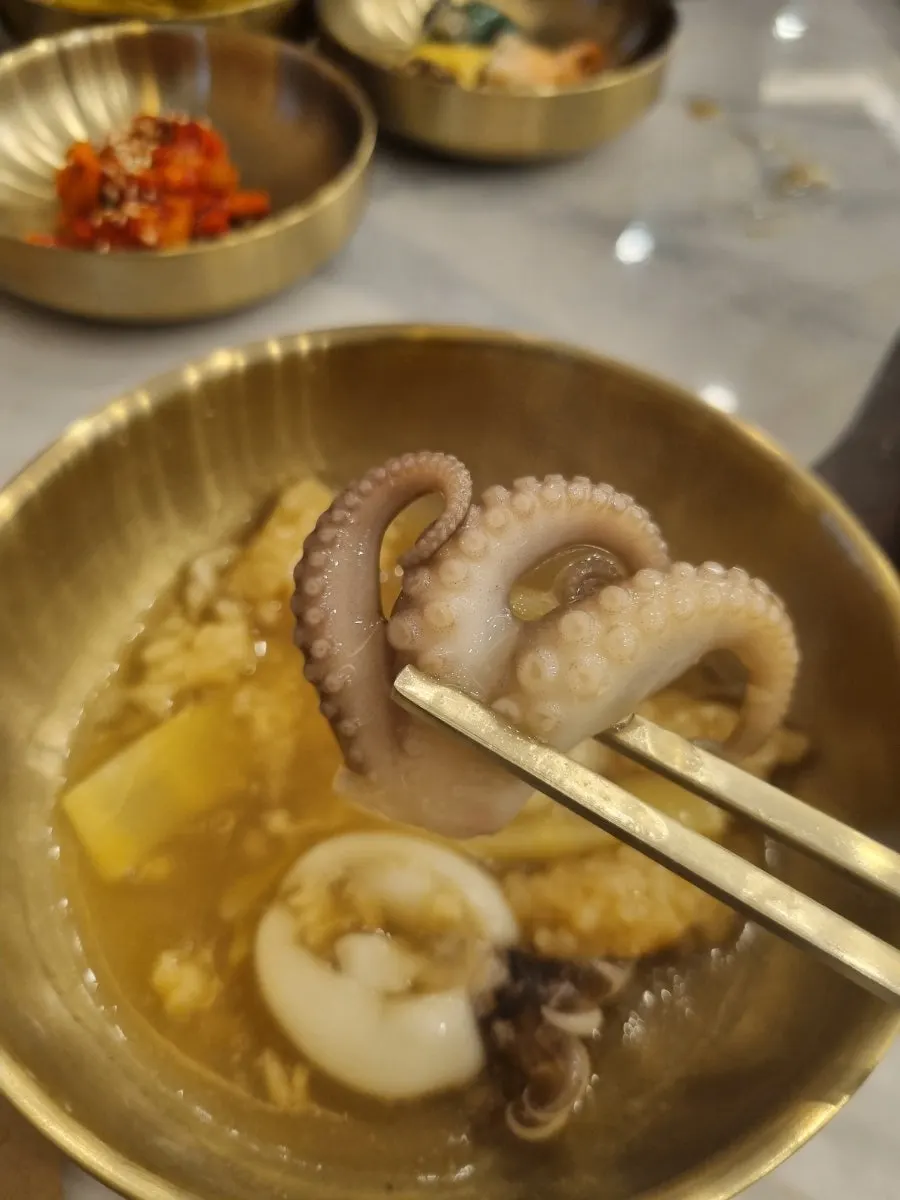 The seafood nurungji-tang thickened toward the end of the meal