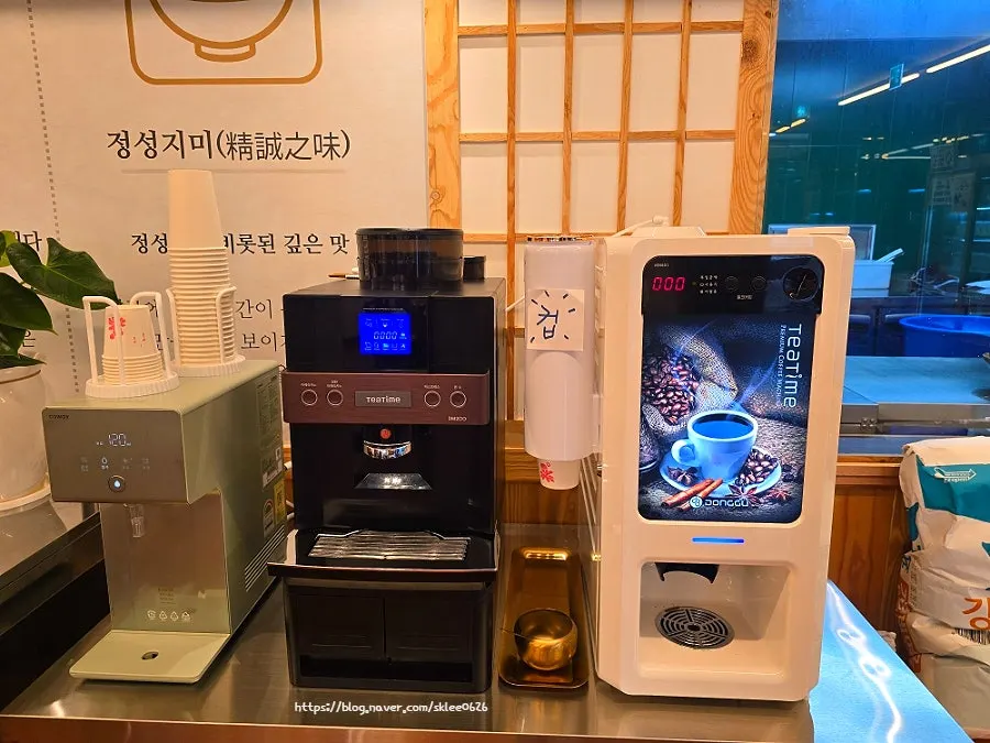 Dessert coffee machine next to the counter