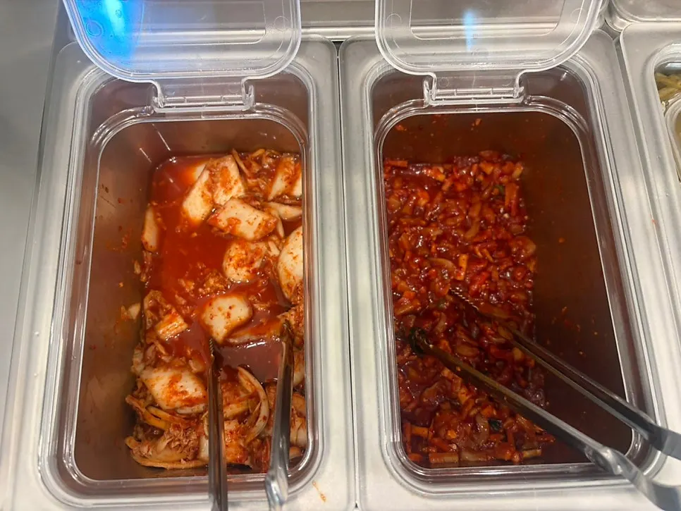 Spicy pickled pepper side dish