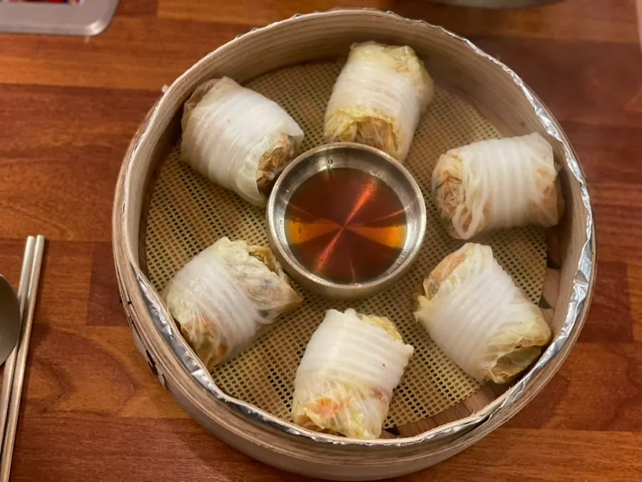A plate of pear leaf herbal pork served first