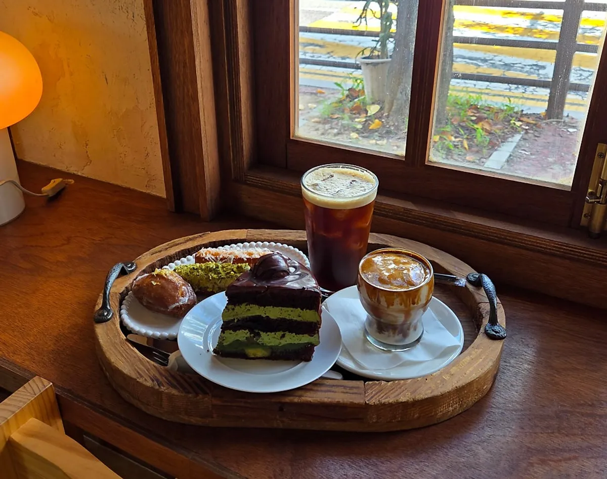 Coffee and dessert table at Cafe Pomun in Pyeongtaek