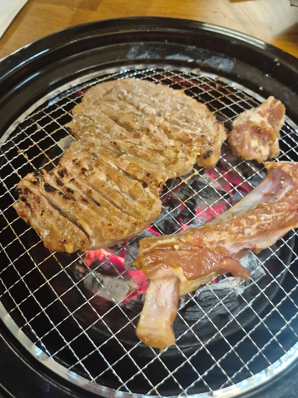 숯불 향이 올라오는 양념갈비