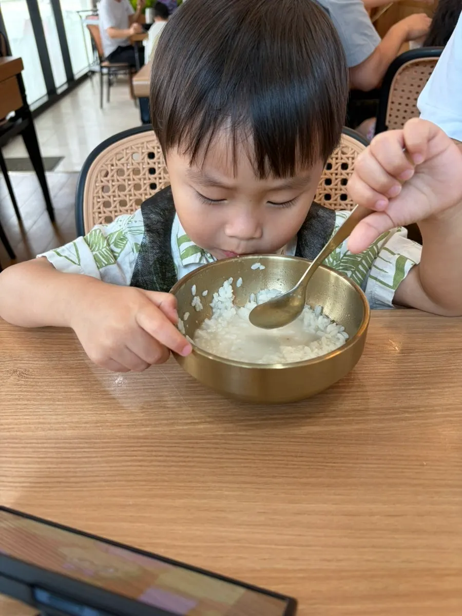 Sundae-guk with Korean blood sausage and meat