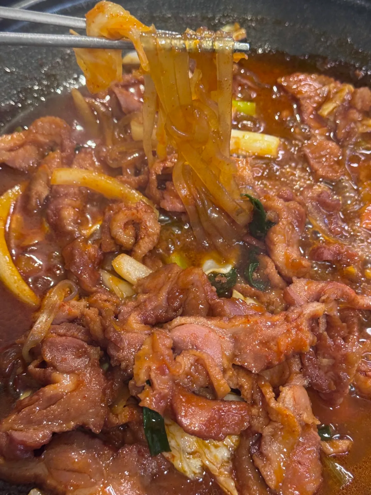 Duck jumulleok with vegetables and seasoning combined