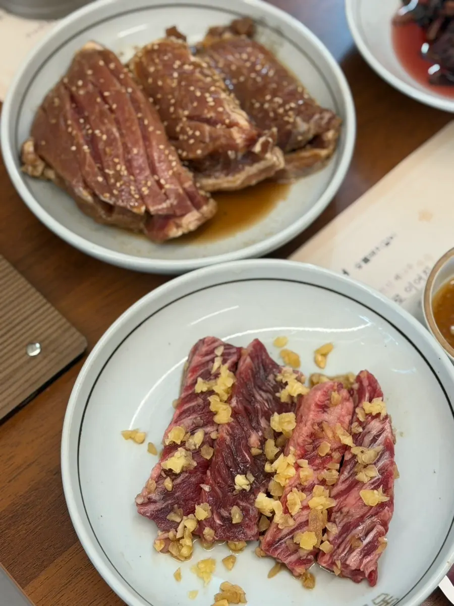 Extra side dishes from the self-service bar