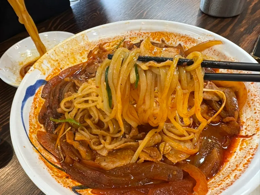 Chewy noodles in Gobul Jjambbong