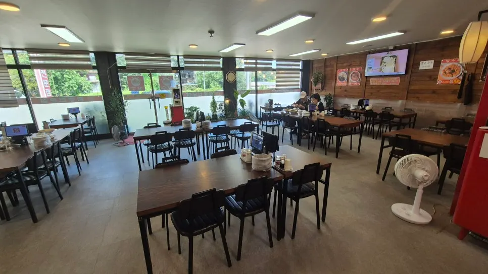 Restaurant interior after the meal