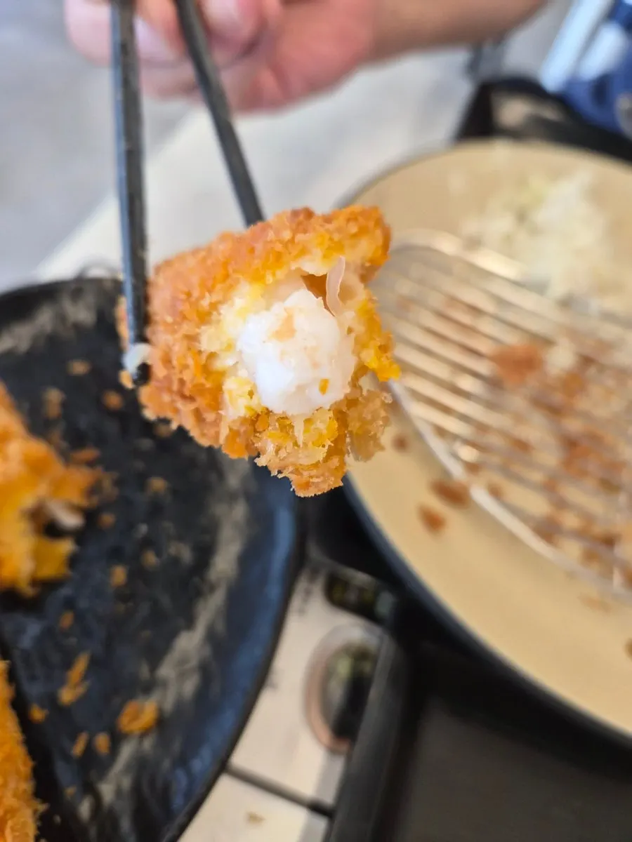 King shrimp tempura served with tartar sauce