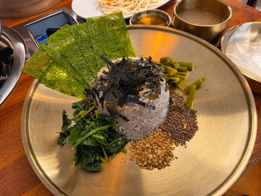Perilla oil goldongmyeon