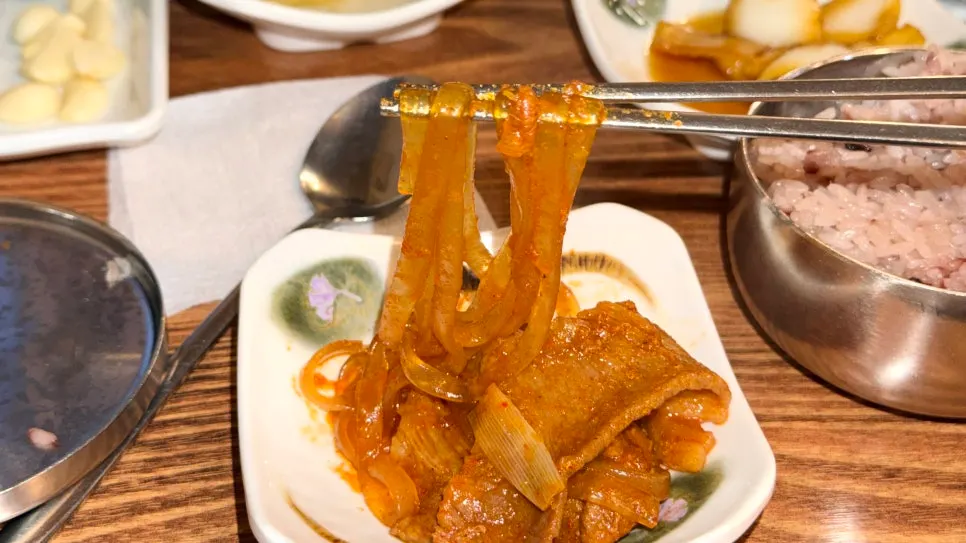 Gochujang sauce and basic glass noodles