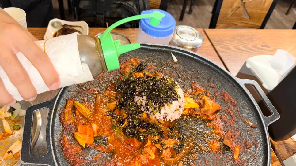 Ingredients for self-made fried rice with jumulleok
