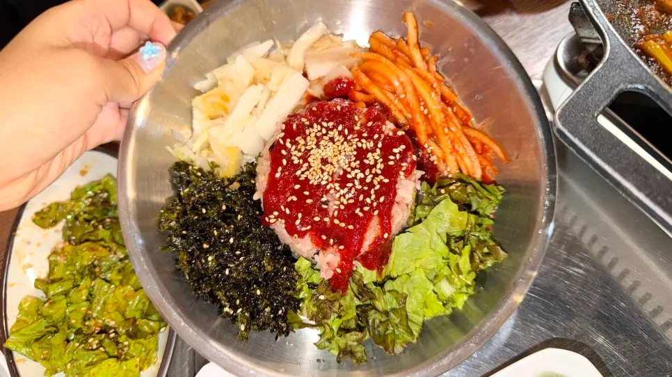 Fried rice with gochujang jumulleok sauce