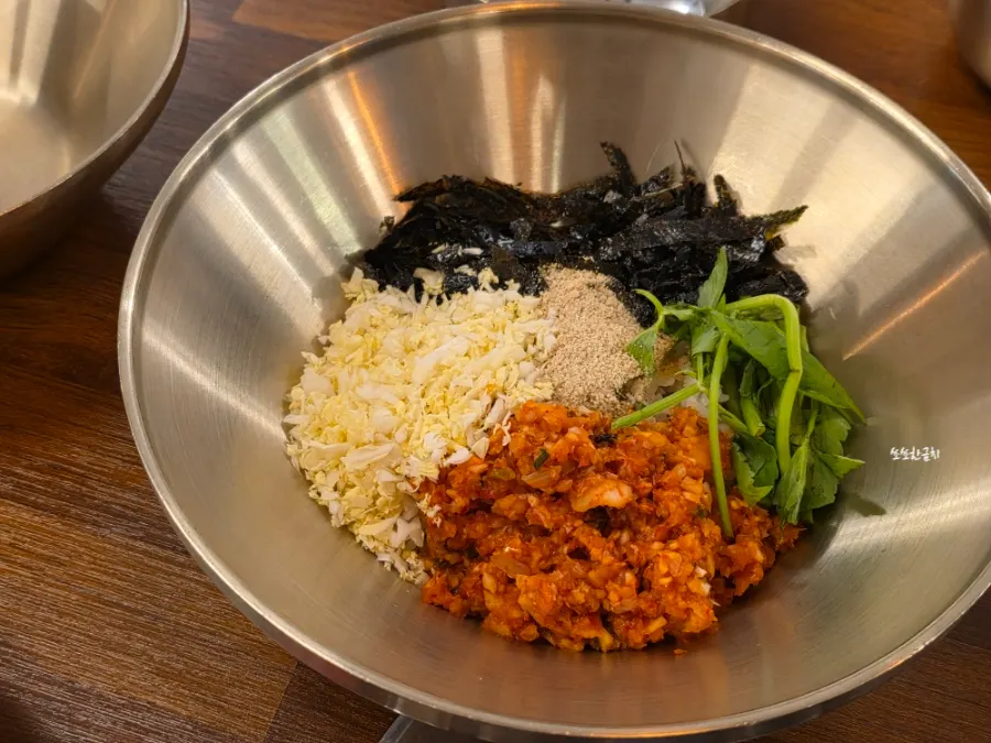 무료로 제공되는 사계절 볶음밥