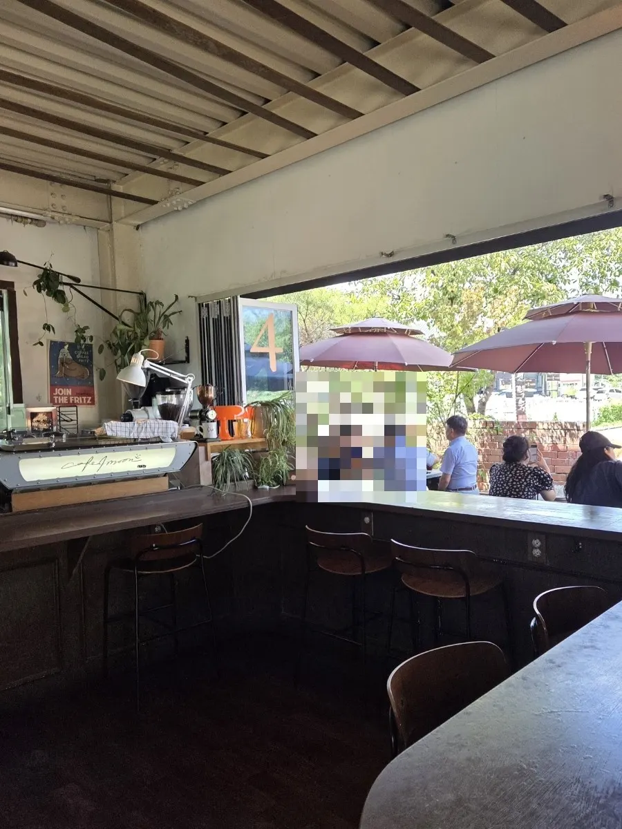 Dedicated parking area in front of Cafe Pomun