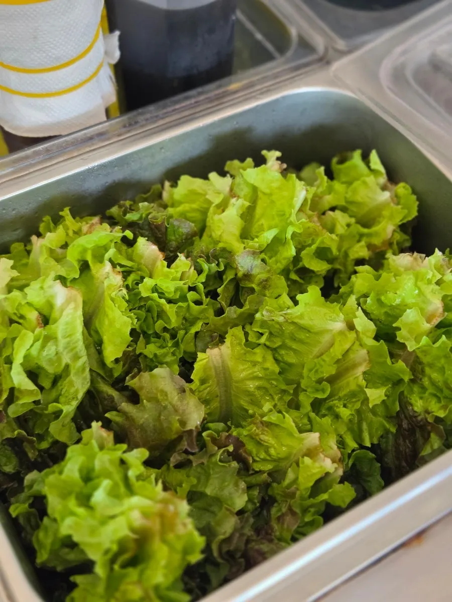 Lettuce and wrap vegetables at the self-bar