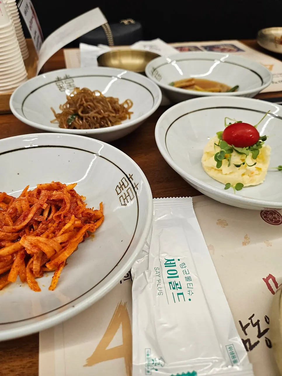 안쪽 회식용 단체석 공간