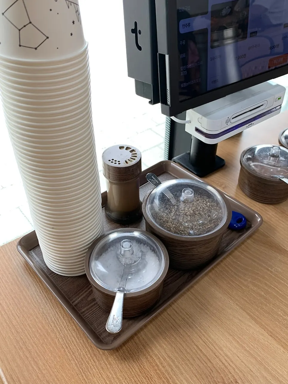 Seasoning station with salt, perilla seed powder, salted shrimp and more