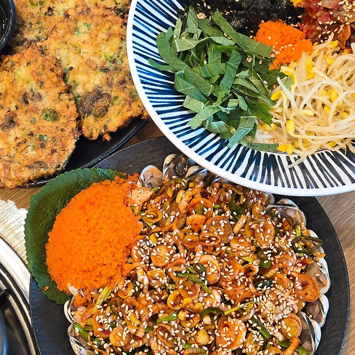 Signature cockle dish at Kkomak Manse