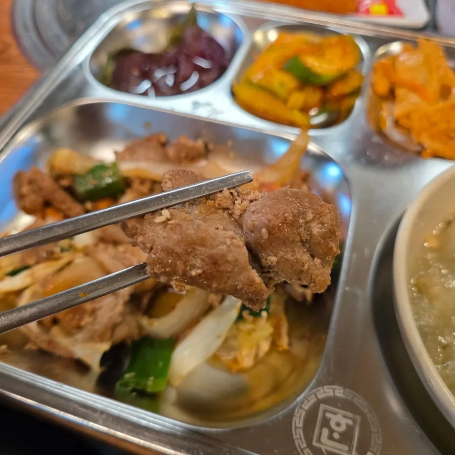 Soy jumulleok with thick cuts of meat