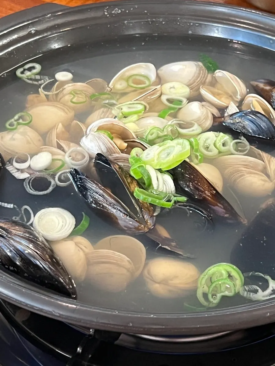 수육을 먹고 남은 접시
