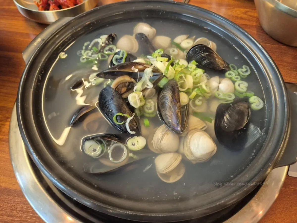 평택 고려물총칼국수 칼국수 한 상 대표 사진