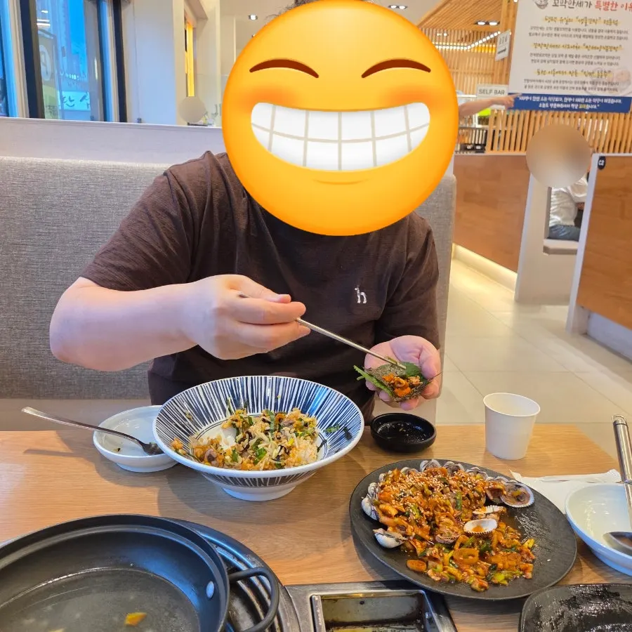 세 장으로 부친 바삭한 꼬막전