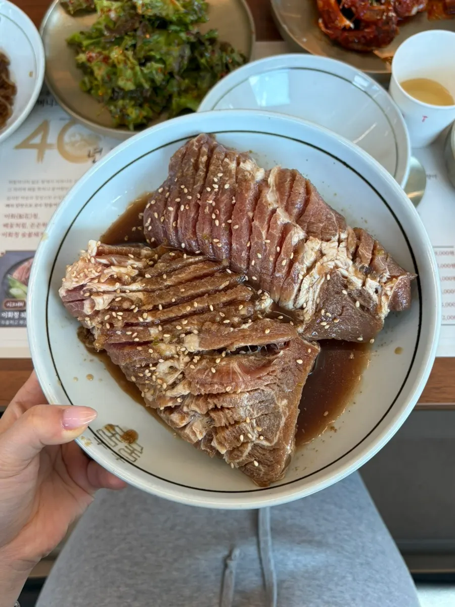Close-up of the thick pork galbi cut