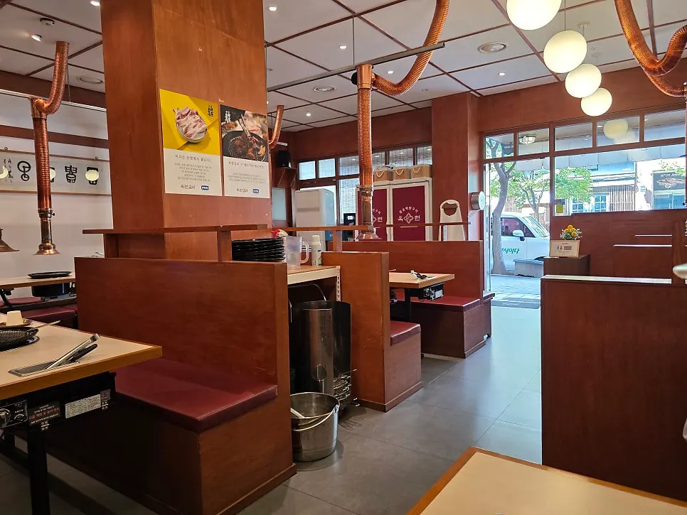 View of the table seating inside Okryeon Galbi