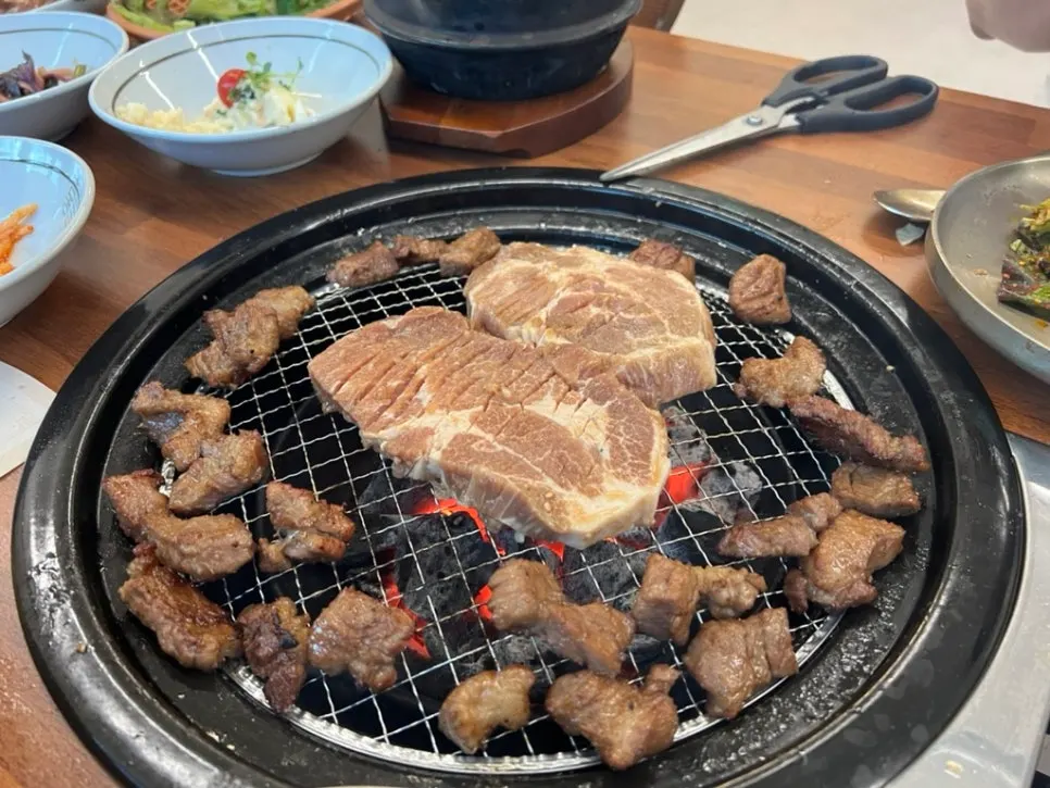 Marinated galbi grilling over strong heat
