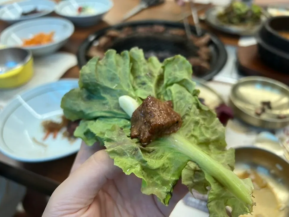 A wrap of grilled galbi and vegetables