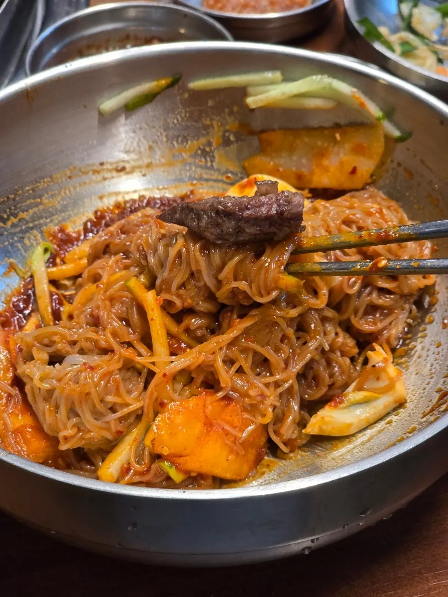 Spicy bibim-naengmyeon meal