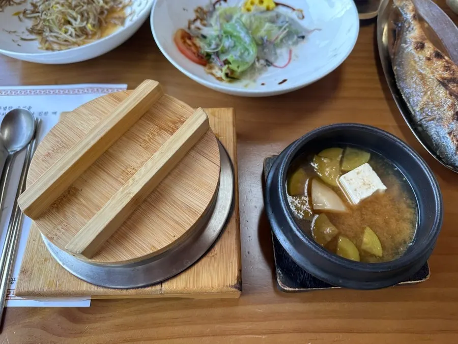 법성포 보리굴비와 솥밥