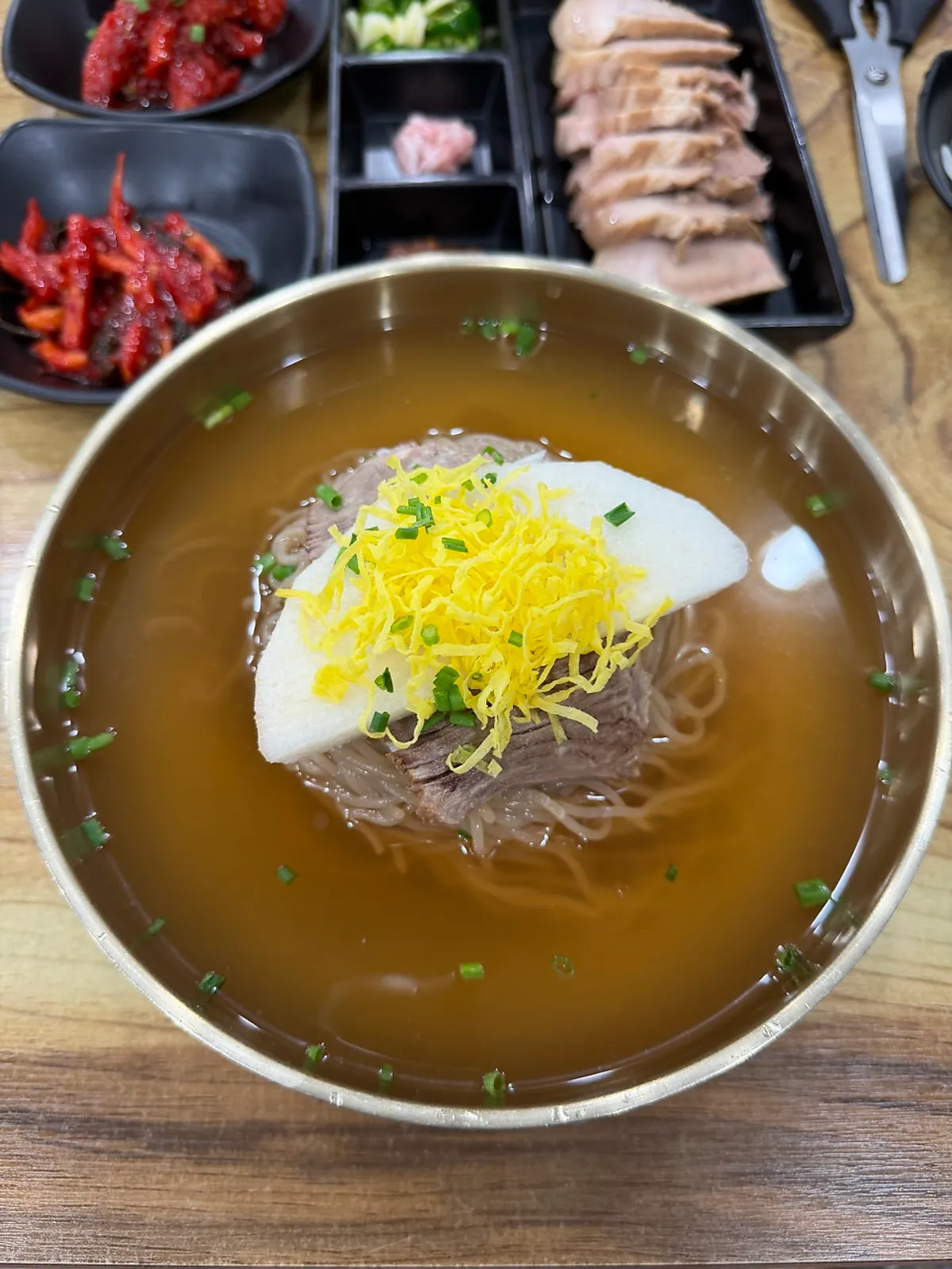 A bowl of Seoul Myeonok's pyongyang naengmyeon