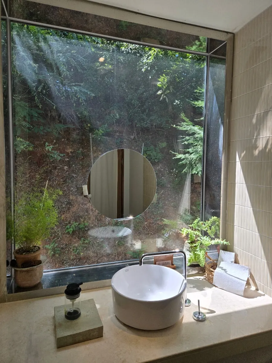 Sisup's restroom with a view