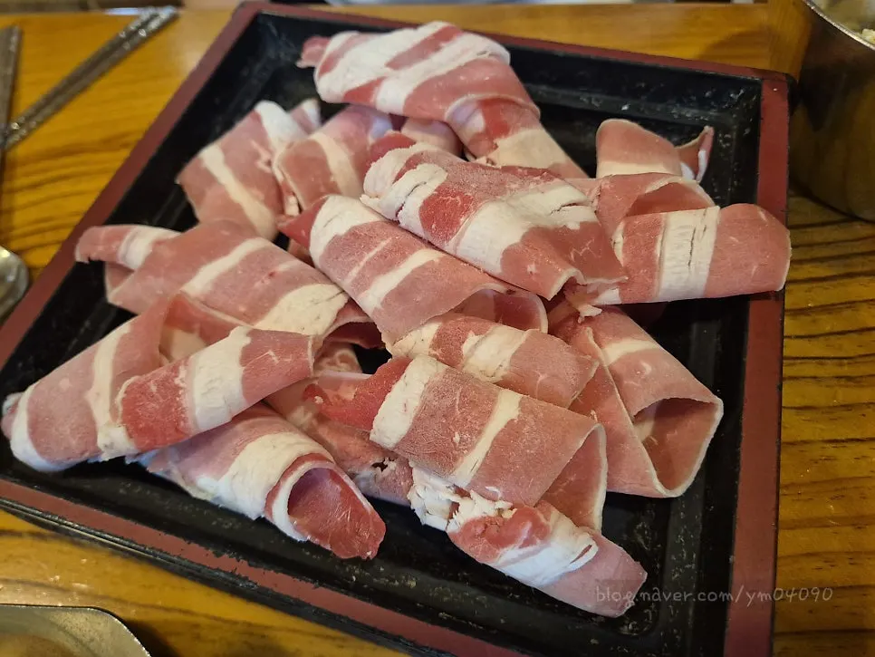 맑은 육수의 전골칼국수