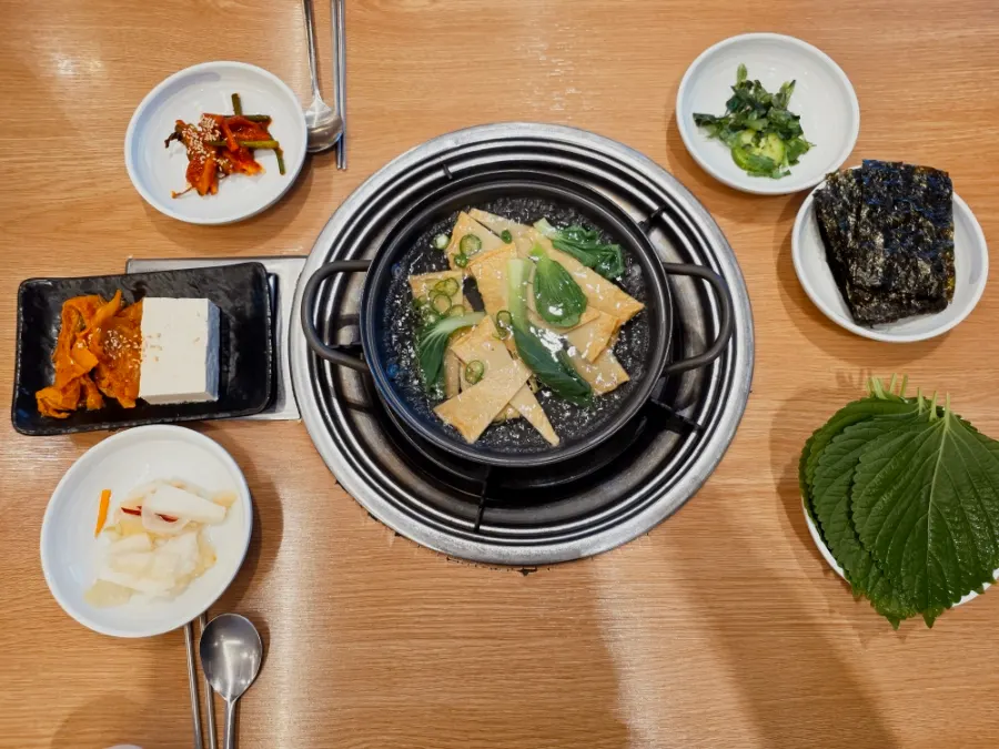 꼬막만세 기본 상차림