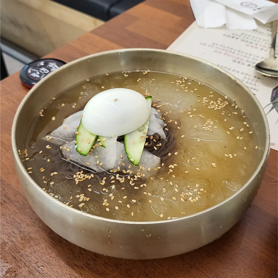 살얼음 올라간 후식 냉면