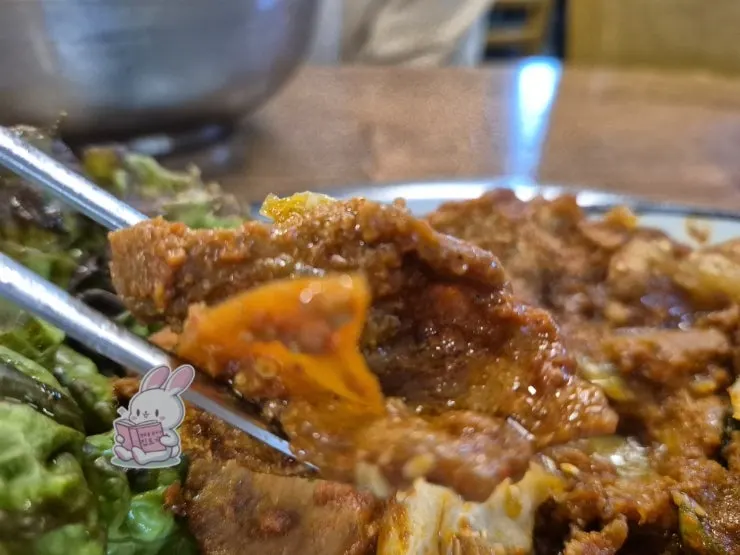 A plate of duck jumulleok