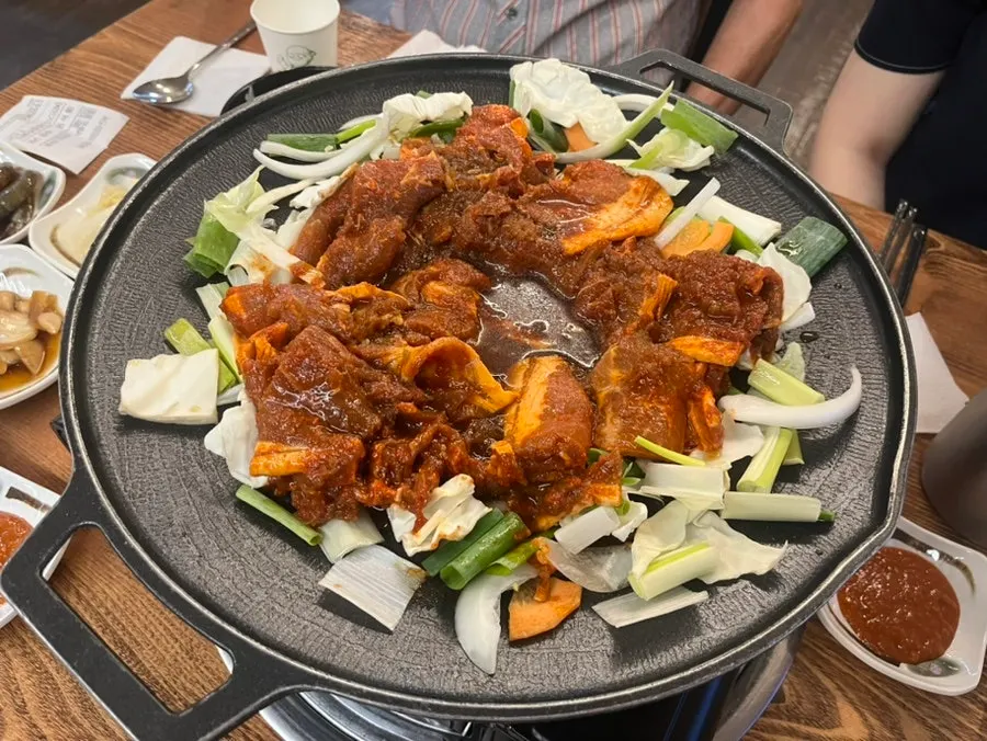 기본찬으로 나온 간장새우장