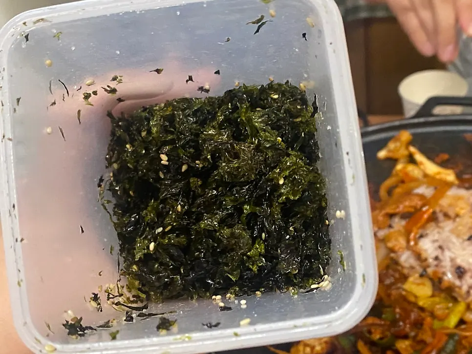 Glass noodles and jumulleok sauce on the grill