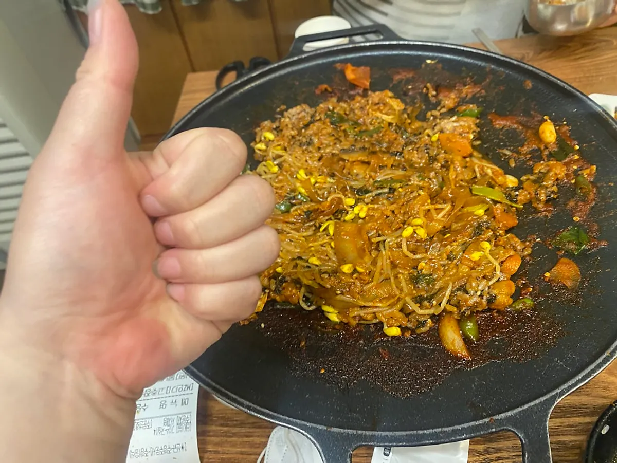 Fried-rice ingredients with sesame oil and seaweed flakes