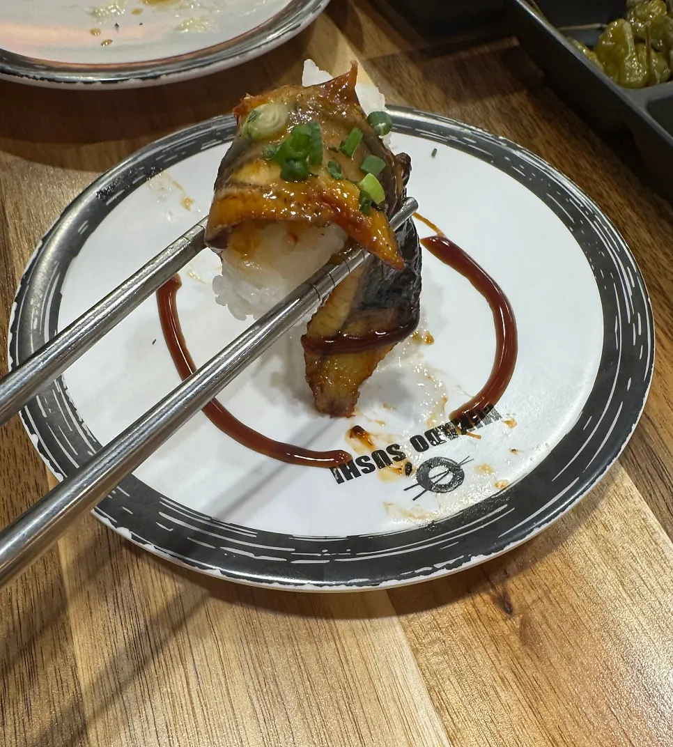 불향 나는 우삼겹 초밥