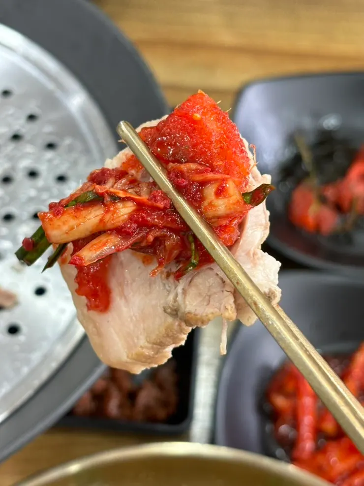 Full plate of domestic pork belly bossam