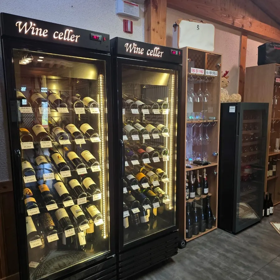Wine and gift sets inside Suksudaega