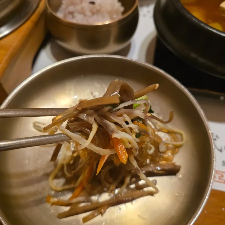 Royal braised rib and barley-dried yellow corvina set meal at Suksudaega in Pyeongtaek