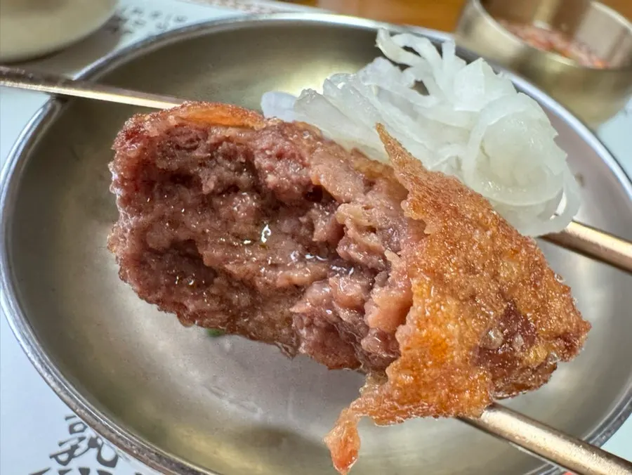 Juicy Korean beef tteokgalbi