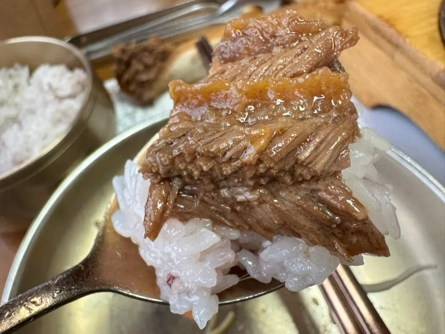 Low-temperature braised short ribs