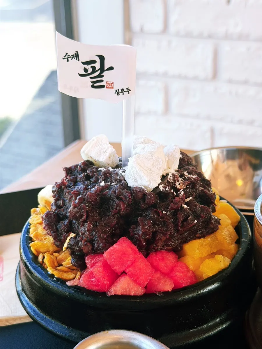 Handmade patbingsu served in a large ttukbaegi